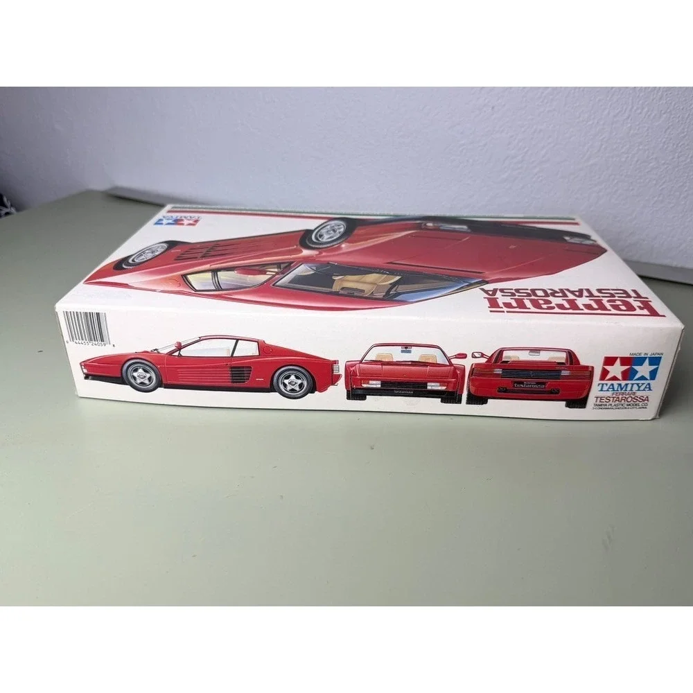 Tamiya Ferrari Testarossa 1/24 Model Kit 24059 Partially Built Engine Complete